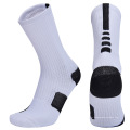 Haute quantité Meilleur sport de plein air Mode Basketball Crew Compression Personnalisée pour la randonnée Chaussettes de sport